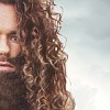 Abb. Mann mit langen Haaren Abb. Mann mit langen Haaren